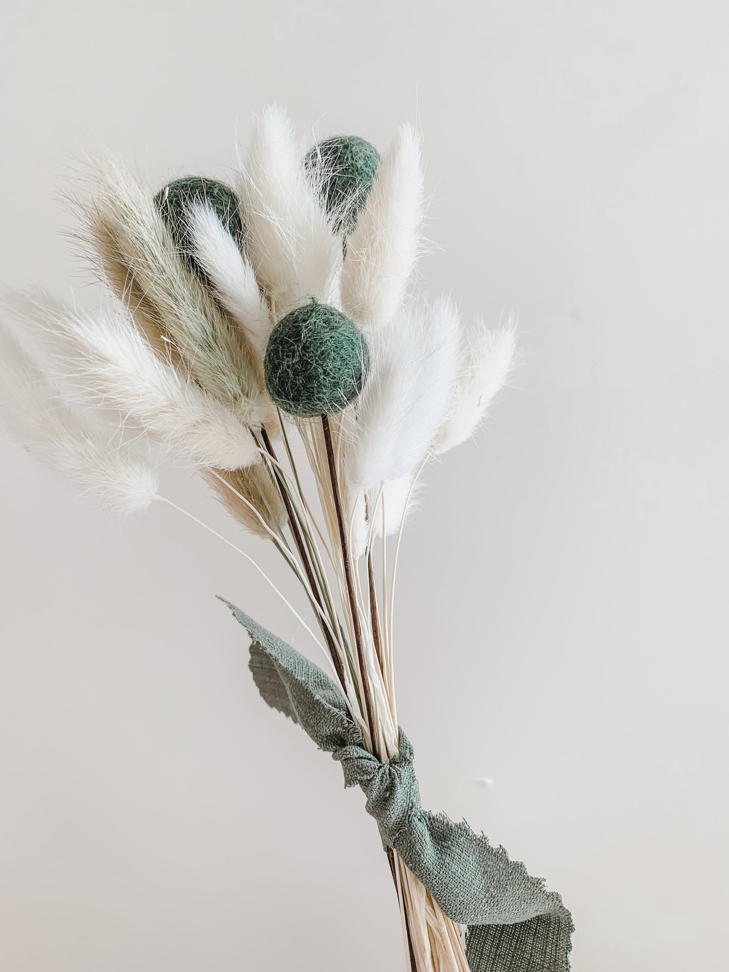 FELT + BUNNY TAIL POSY