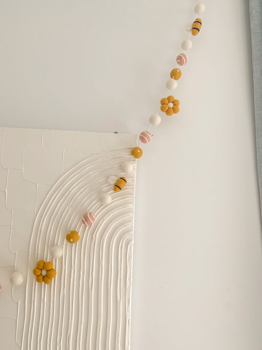 Daisy Garlands
