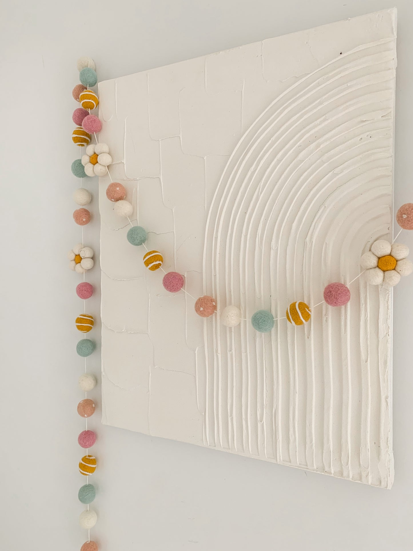 Daisy Garlands