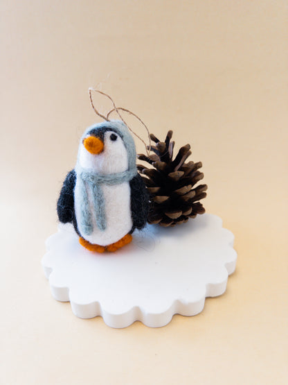 FELT PENGUINS