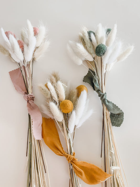 FELT + BUNNY TAIL POSY